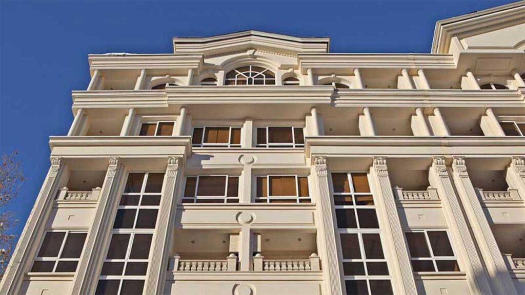 مجری نمای رومی